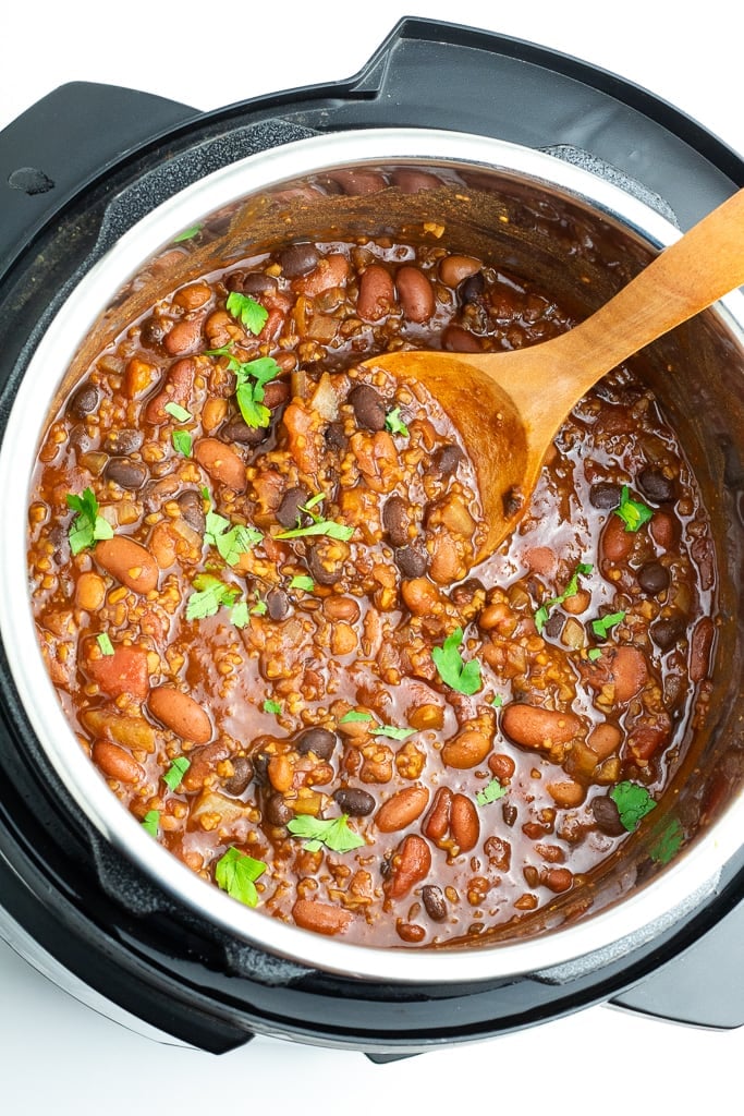 Easy Instant Pot Vegan Chili: Customization & Recipe Guide
